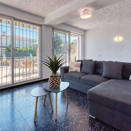 Costacabana - Abigail Villa *